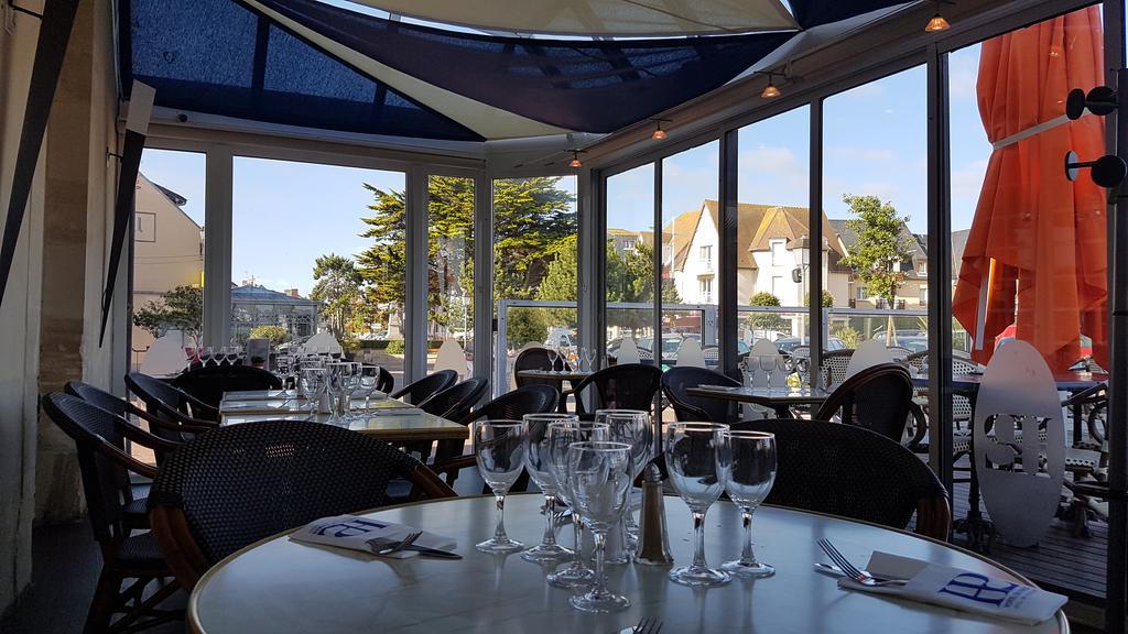 Hotel De Paris Courseulles-sur-Mer Exteriör bild